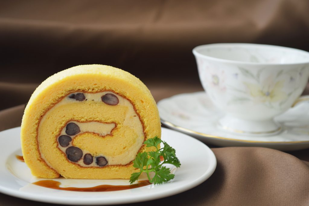 伝統的な熊本の野菜【春日ぼうぶら】をロールケーキでたっぷり味わう